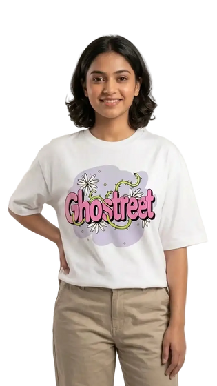 Female model wearing Ghostreet white drop-shoulder floral graphic t-shirt — Photo 1